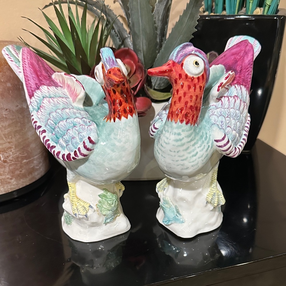 Pair of Staffordshire England. Collector birds